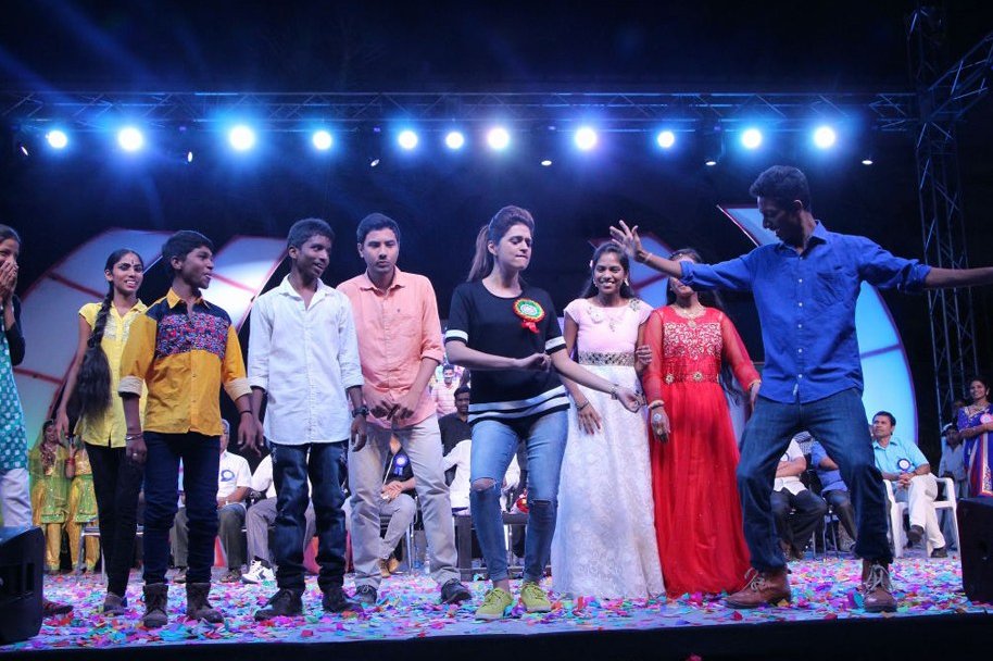 Guntur-Talkies-Movie-Team-at-TRR-School-Anniversary-Celebrations